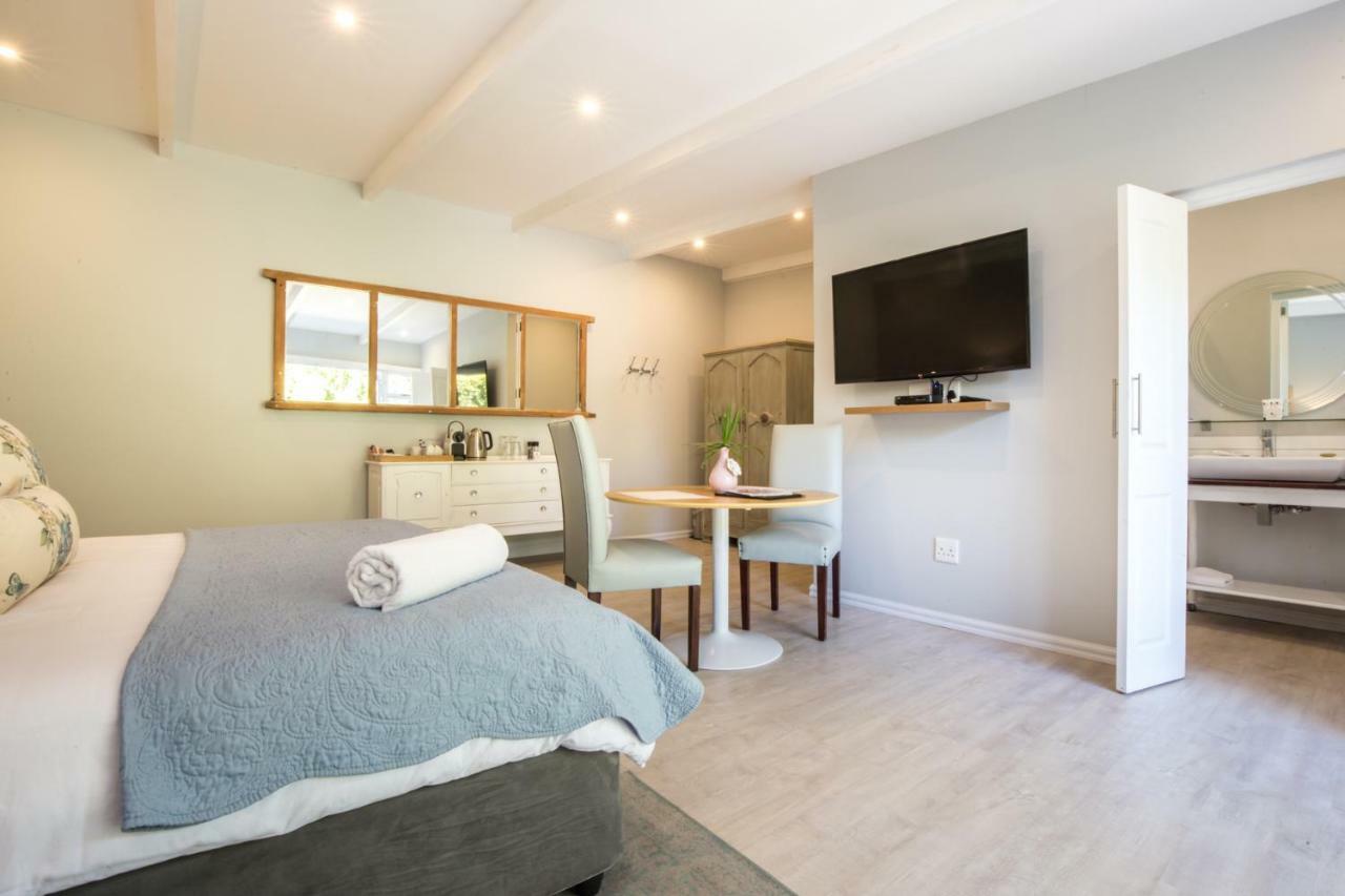 The Bentley Westville Room photo