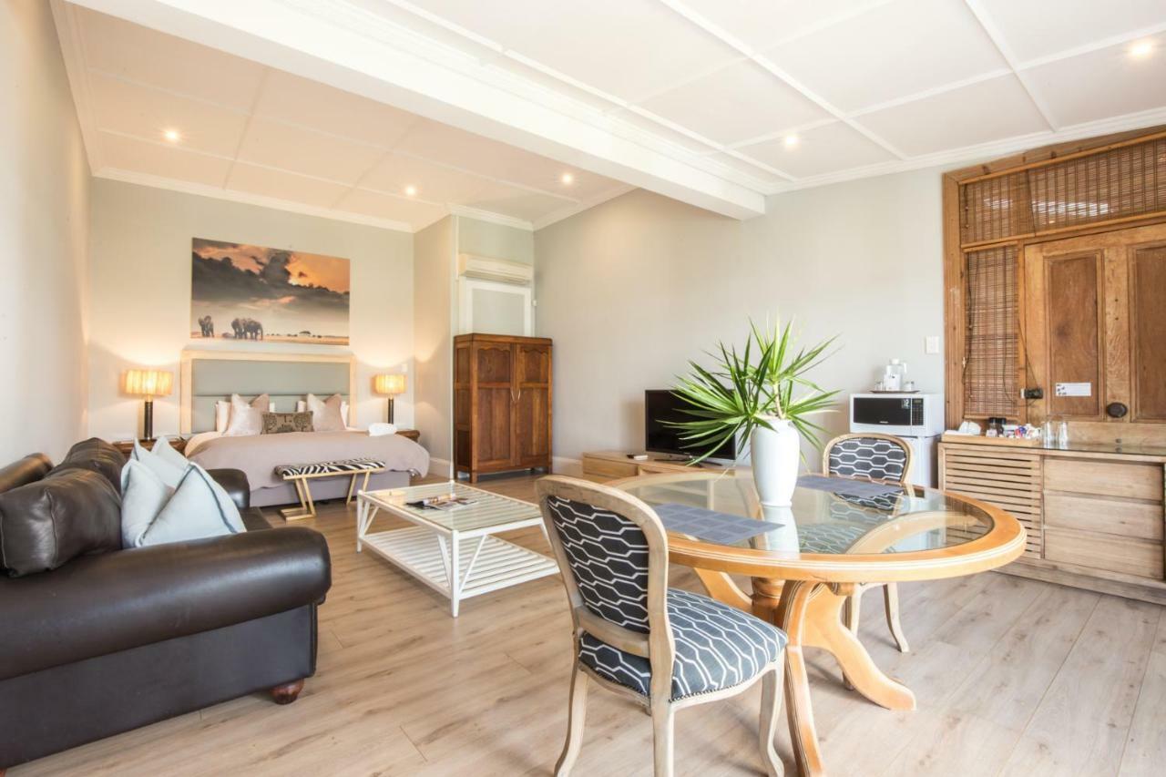 The Bentley Westville Room photo